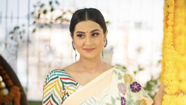 মা হলেন চিত্রনায়িকা শবনম বুবলি